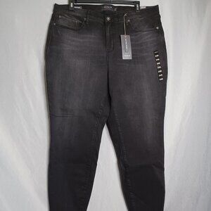 Torrid Jeans Women's Plus Size 24R Black Sky-High Skinny Denim Pants NWT